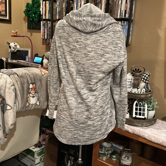 Mossimo cowl neck sweatshirt - Picture 2 of 4